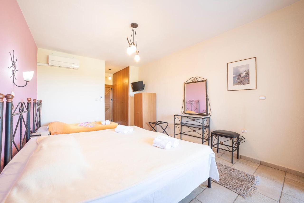 Hotel Erodios Lithótopos Dış mekan fotoğraf